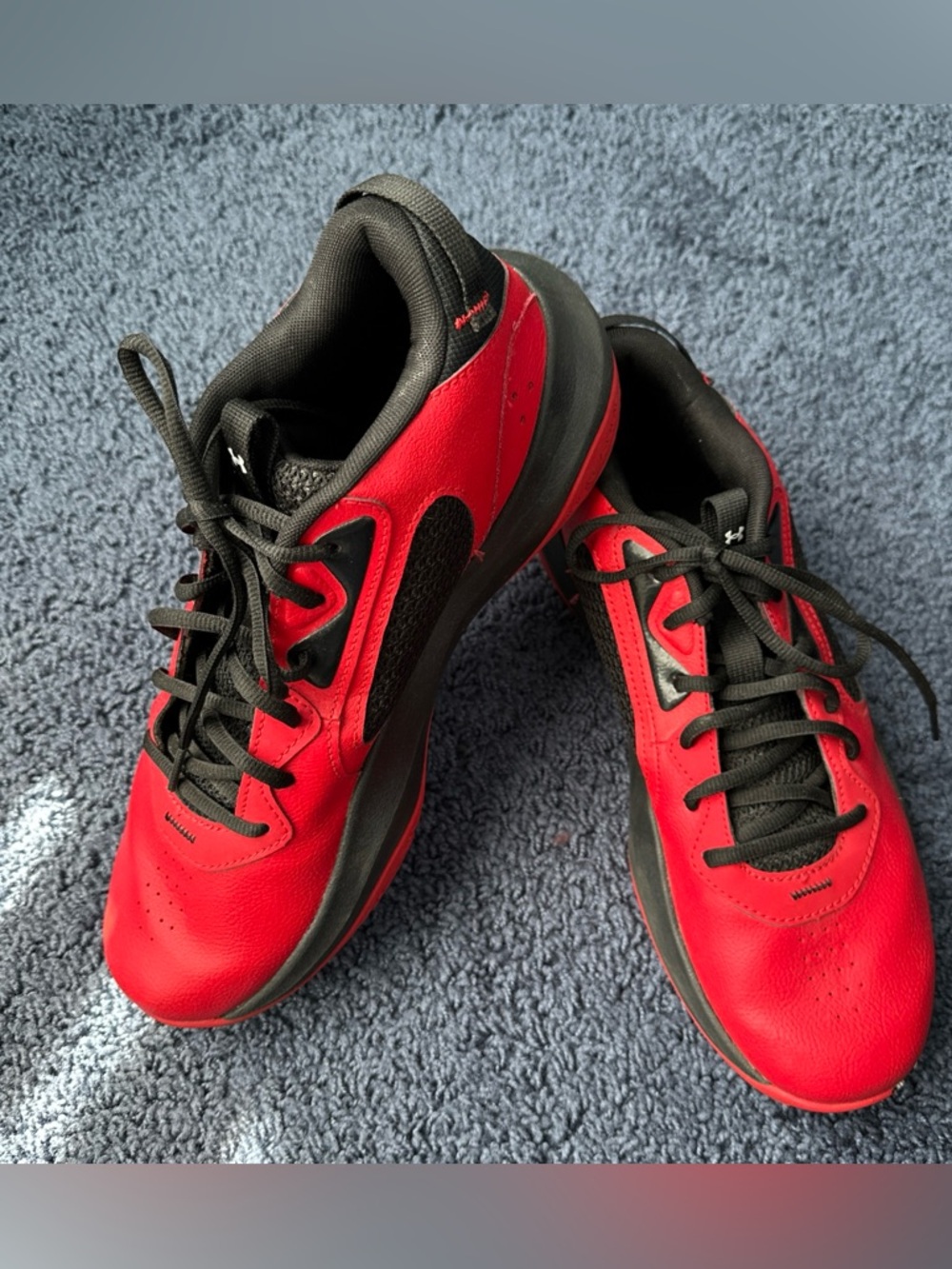 US Men's 11 Under Armour Lockdown 6 Red Black Basketball Shoe